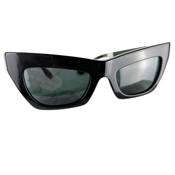 Burberry NEW Black Cat Eye BE4405 Grey Lense Chunky Designer - Picture 3 of 13